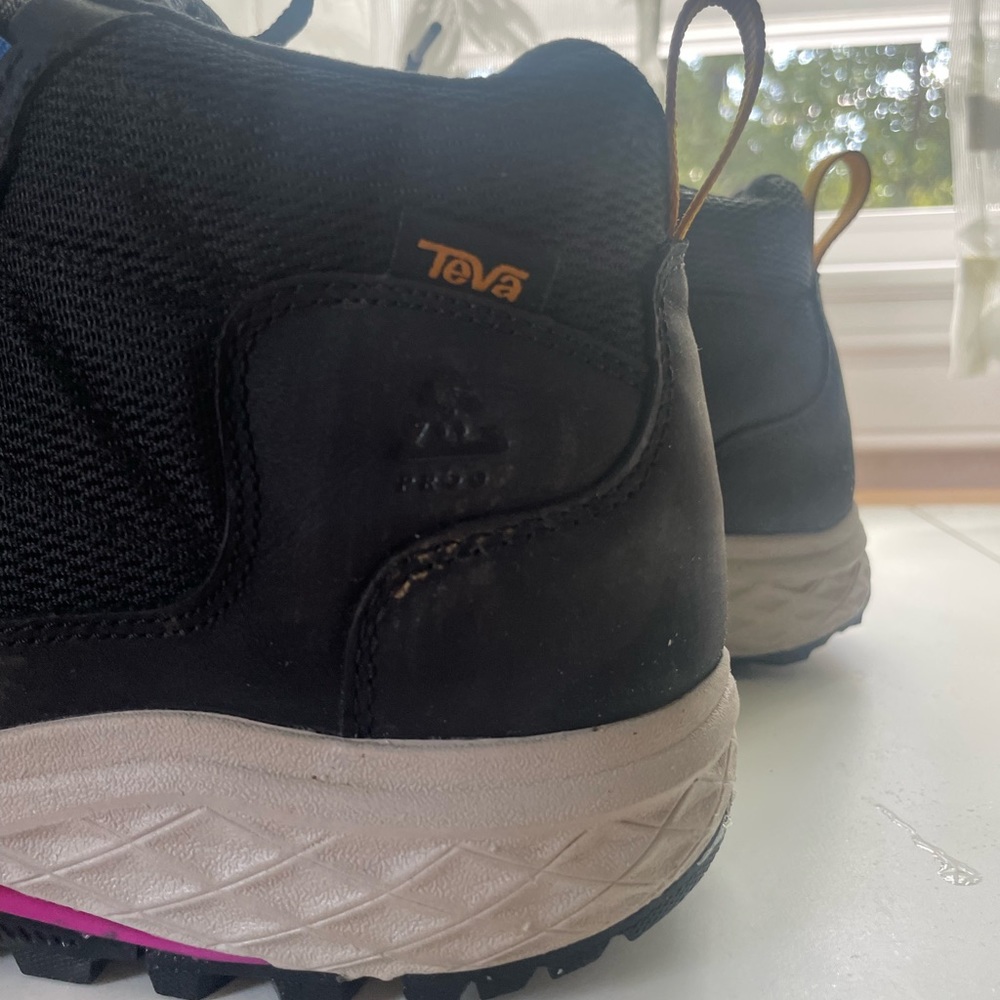 Teva Ridgeview Mid Hiking Boot - Picture 6 of 7